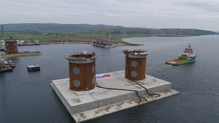 Immersion Of The European Caisson Completed 